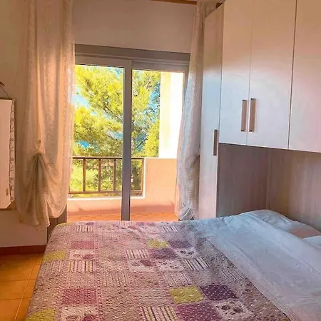 Finestra Sulla Maddalena بيت للعطل